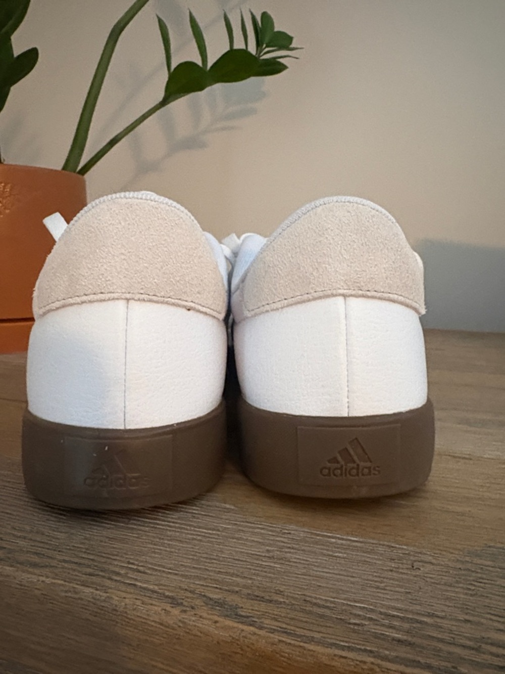 Adidas Women’s Classic Leather Sneakers in White and Black —NWOT - Picture 3 of 4